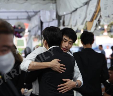 พิธีสวดอภิธรรม "คุณแม่งามทิพย์ ฉัตรบริรักษ์" คืนที่หก
