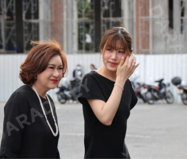 พิธีสวดอภิธรรม "คุณแม่งามทิพย์ ฉัตรบริรักษ์" คืนที่หก