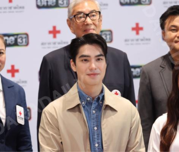 งาน "หน้านิ่งอาสา  สภากาชาดไทย"  ถกลเกียรติ วีรวรรณ พร้อมด้วย เดช บุนนาค