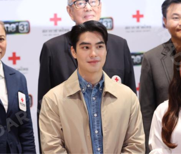 งาน "หน้านิ่งอาสา  สภากาชาดไทย"  ถกลเกียรติ วีรวรรณ พร้อมด้วย เดช บุนนาค