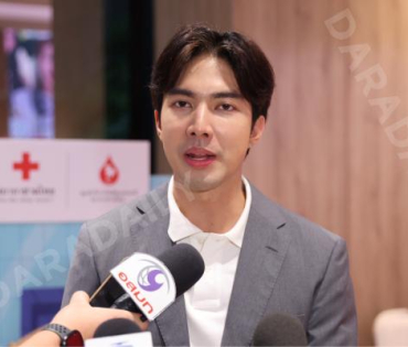 งาน "หน้านิ่งอาสา  สภากาชาดไทย"  ถกลเกียรติ วีรวรรณ พร้อมด้วย เดช บุนนาค