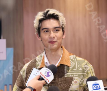 งาน "หน้านิ่งอาสา  สภากาชาดไทย"  ถกลเกียรติ วีรวรรณ พร้อมด้วย เดช บุนนาค
