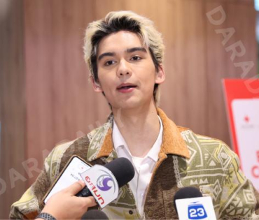 งาน "หน้านิ่งอาสา  สภากาชาดไทย"  ถกลเกียรติ วีรวรรณ พร้อมด้วย เดช บุนนาค