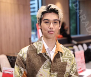งาน "หน้านิ่งอาสา  สภากาชาดไทย"  ถกลเกียรติ วีรวรรณ พร้อมด้วย เดช บุนนาค