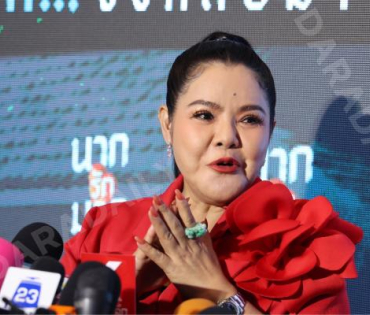 งานรอบปฐมทัศน์ ภาพยนตร์ "นากรักมาก ม๊ากมาก" นำทีมโดย 3 ตลกตัวพ่อ หม่ำ, เท่ง, โหน่ง