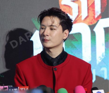 งานรอบปฐมทัศน์ ภาพยนตร์ "นากรักมาก ม๊ากมาก" นำทีมโดย 3 ตลกตัวพ่อ หม่ำ, เท่ง, โหน่ง