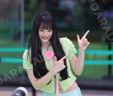 งาน AIS 5G GREEN CITIZEN นำโดย "บิวกิน-พีพี"