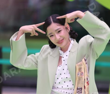 งาน AIS 5G GREEN CITIZEN นำโดย "บิวกิน-พีพี"