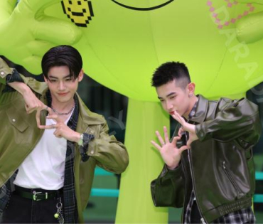 งาน AIS 5G GREEN CITIZEN นำโดย "บิวกิน-พีพี"