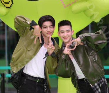 งาน AIS 5G GREEN CITIZEN นำโดย "บิวกิน-พีพี"