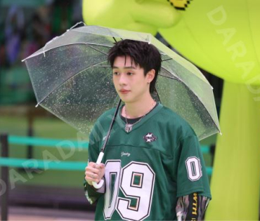 งาน AIS 5G GREEN CITIZEN นำโดย "บิวกิน-พีพี"