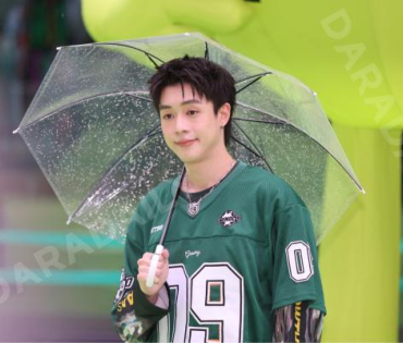 งาน AIS 5G GREEN CITIZEN นำโดย "บิวกิน-พีพี"
