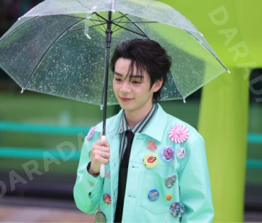 งาน AIS 5G GREEN CITIZEN นำโดย "บิวกิน-พีพี"