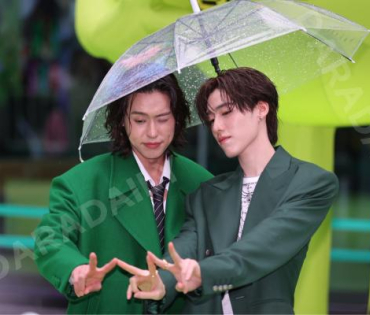 งาน AIS 5G GREEN CITIZEN นำโดย "บิวกิน-พีพี"