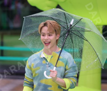 งาน AIS 5G GREEN CITIZEN นำโดย "บิวกิน-พีพี"