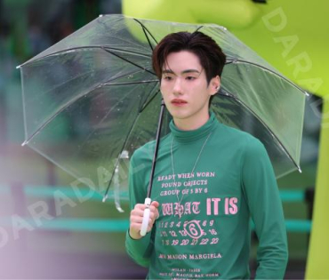 งาน AIS 5G GREEN CITIZEN นำโดย "บิวกิน-พีพี"