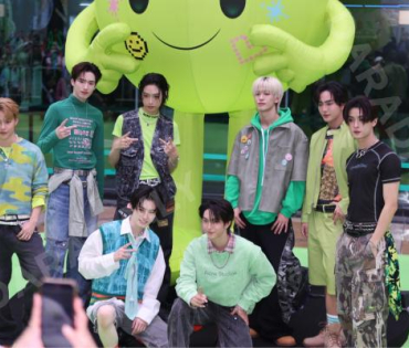 งาน AIS 5G GREEN CITIZEN นำโดย "บิวกิน-พีพี"