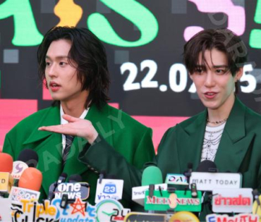 งาน AIS 5G GREEN CITIZEN นำโดย "บิวกิน-พีพี"