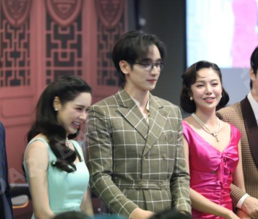 " แสนรัก Fin Meeting" นำทีมโดย กองทัพ พีค, พีพี ปุญญ์ปรีดี