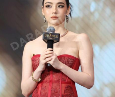 งาน GRAND OPENING Brand Ambassador URANUS Clinic พบ "มุกดา, ตรี ภรภัทร"