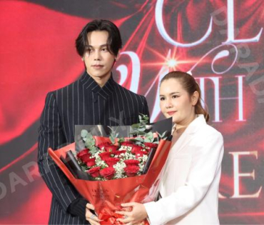 งาน GRAND OPENING Brand Ambassador URANUS Clinic พบ "มุกดา, ตรี ภรภัทร"