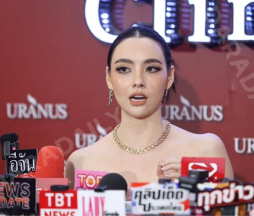 งาน GRAND OPENING Brand Ambassador URANUS Clinic พบ "มุกดา, ตรี ภรภัทร"