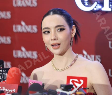 งาน GRAND OPENING Brand Ambassador URANUS Clinic พบ "มุกดา, ตรี ภรภัทร"