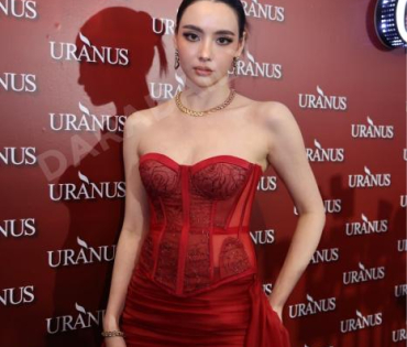 งาน GRAND OPENING Brand Ambassador URANUS Clinic พบ "มุกดา, ตรี ภรภัทร"