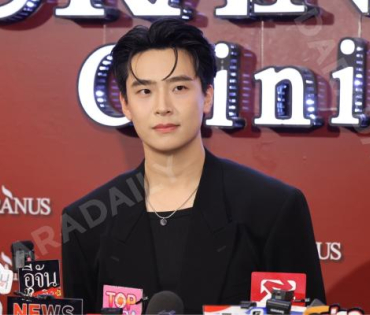 งาน GRAND OPENING Brand Ambassador URANUS Clinic พบ "มุกดา, ตรี ภรภัทร"