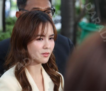 "ออม สุชาร์" และคู่กรณี นัดไกล่เกลี่ย ณ ศาลแพ่งพระโขนง 