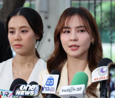 "ออม สุชาร์" และคู่กรณี นัดไกล่เกลี่ย ณ ศาลแพ่งพระโขนง 