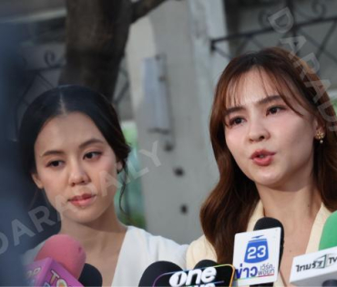 "ออม สุชาร์" และคู่กรณี นัดไกล่เกลี่ย ณ ศาลแพ่งพระโขนง 