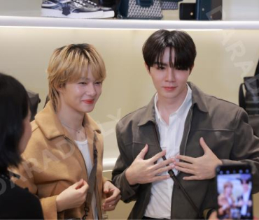   งาน LYN INFINITE MEN  พบ "ซี-นุนิว"