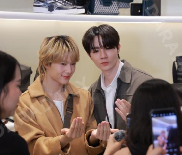   งาน LYN INFINITE MEN  พบ "ซี-นุนิว"