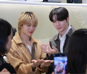   งาน LYN INFINITE MEN  พบ "ซี-นุนิว"