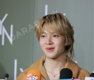   งาน LYN INFINITE MEN  พบ "ซี-นุนิว"