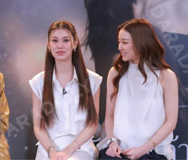 ภาพบรรยากาศซีรีส์ "เพียงเธอ Only You & รักสุดท้าย My Safe Zone" พบ "หลิงหลิง คอง" และ "ออม กรณ์นภัส"