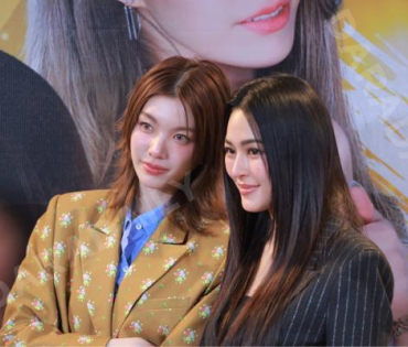 ภาพบรรยากาศซีรีส์ "เพียงเธอ Only You & รักสุดท้าย My Safe Zone" พบ "หลิงหลิง คอง" และ "ออม กรณ์นภัส"