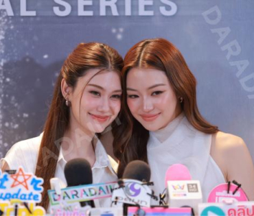 ภาพบรรยากาศซีรีส์ "เพียงเธอ Only You & รักสุดท้าย My Safe Zone" พบ "หลิงหลิง คอง" และ "ออม กรณ์นภัส"