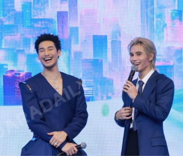 งาน "KING POWER 36th ANNIVERSARY" พบ "เจฟ ซาเตอร์, อาโป ณัฐวิญญ์"