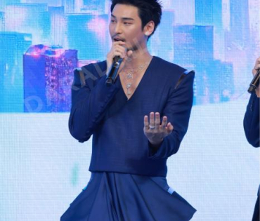 งาน "KING POWER 36th ANNIVERSARY" พบ "เจฟ ซาเตอร์, อาโป ณัฐวิญญ์"