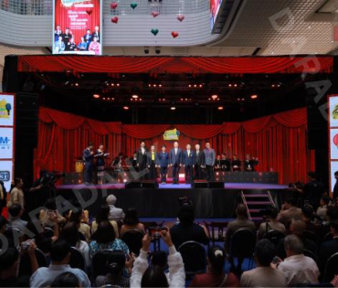 บรรยากาศงานโครงการ "เยาวชนสืบสานรักษ์เพลงไทย โดยสำนักงานพระคลังข้างที่" ซีซั่น ๒ รอบชิงชนะเลิศ