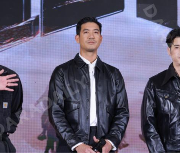 ภาพยนตร์รอบปฐมทัศน์"เสือ" นำทีมโดย "เวียร์ ศุกลวัฒน์, มาริโอ้ เมาเร่อ ,เป้ อารักษ์, โตโน่ ภาคิน"