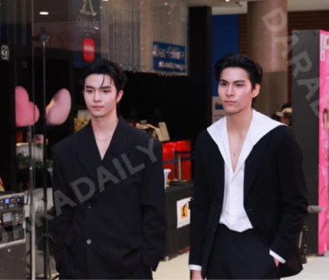 บรรยากาศรอบปฐมทัศน์ ละครเวที วันสละโสดกับโจทก์เก่าๆ เดอะสรวนมิวสิคัล นำแสดงโดย เจมส์ มาร์, แพร์ พิชช