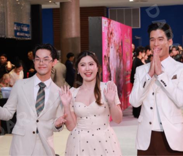 บรรยากาศรอบปฐมทัศน์ ละครเวที วันสละโสดกับโจทก์เก่าๆ เดอะสรวนมิวสิคัล นำแสดงโดย เจมส์ มาร์, แพร์ พิชช