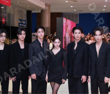 บรรยากาศรอบปฐมทัศน์ ละครเวที วันสละโสดกับโจทก์เก่าๆ เดอะสรวนมิวสิคัล นำแสดงโดย เจมส์ มาร์, แพร์ พิชช