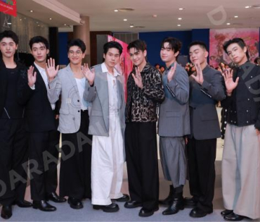 บรรยากาศรอบปฐมทัศน์ ละครเวที วันสละโสดกับโจทก์เก่าๆ เดอะสรวนมิวสิคัล นำแสดงโดย เจมส์ มาร์, แพร์ พิชช