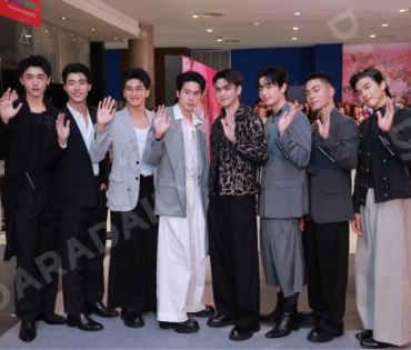 บรรยากาศรอบปฐมทัศน์ ละครเวที วันสละโสดกับโจทก์เก่าๆ เดอะสรวนมิวสิคัล นำแสดงโดย เจมส์ มาร์, แพร์ พิชช