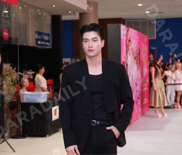 บรรยากาศรอบปฐมทัศน์ ละครเวที วันสละโสดกับโจทก์เก่าๆ เดอะสรวนมิวสิคัล นำแสดงโดย เจมส์ มาร์, แพร์ พิชช