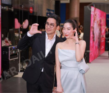 บรรยากาศรอบปฐมทัศน์ ละครเวที วันสละโสดกับโจทก์เก่าๆ เดอะสรวนมิวสิคัล นำแสดงโดย เจมส์ มาร์, แพร์ พิชช